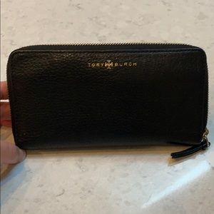 Tory Burch leather wallet